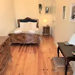 Stay As A Local! Santos Historical 6 Bedroom Apartment III